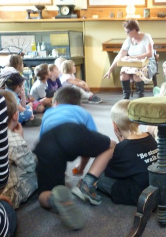 Hawea Flat's exciting hands on history excursion!